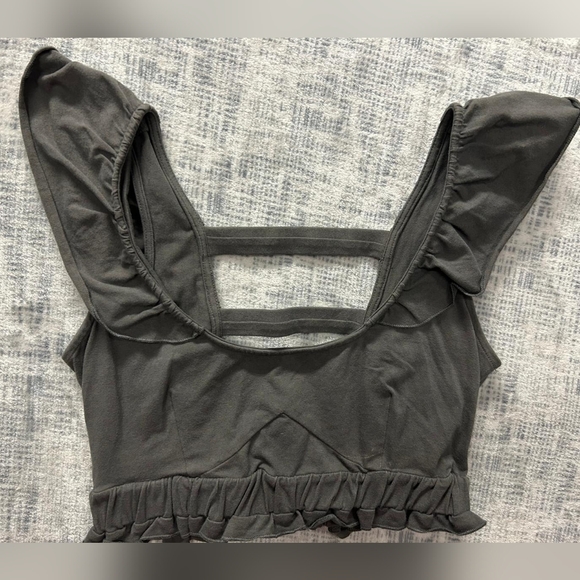 Anthropologie Tops - Anthropologie Gray Ruffled Crop Top